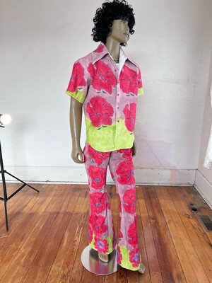 Mens Flowered Set  L air brushed