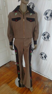 Mens suit embellished 42 