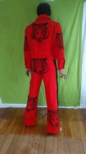 Men's Tiger suit 42 tricked out
