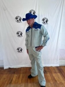 Mens Western Smiley 40 Suit Let'er Buck