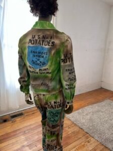 Mens Potato Farmer Suit 42  34Pants