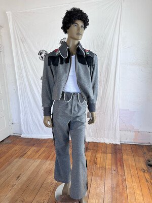 Mens Silk Western Suit 40 32" W roses fringe