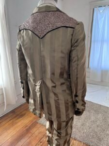 Men's Sik Western Suit 44