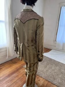 Men's Sik Western Suit 44