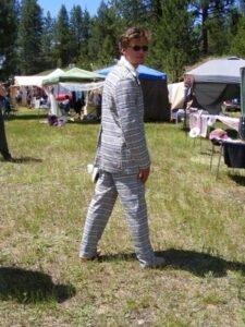 Men's Plaid Suit 42