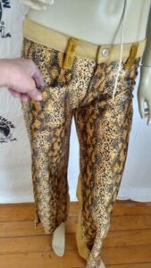 Snake Pants  S hip huggers with Cotton 32