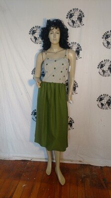 Swing Dress M Green Embroidered flowers