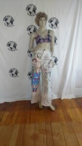Womens Finland wide Leg Pants L 32"