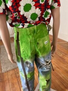 Men Airbrushed Endangered Species Pants 31