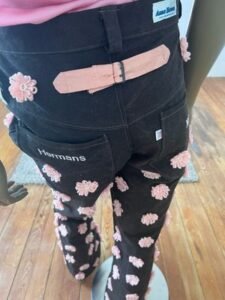Daisy Pants Sewn on by Anna Herman 32 x 34 Buckle back