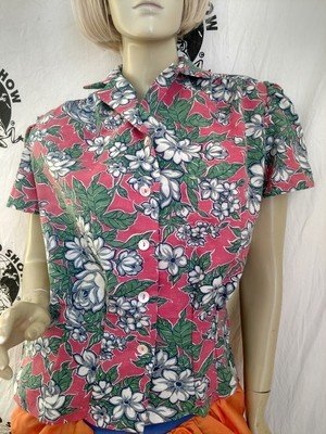 Womens Blouse M Pink white Flowers M button up