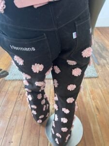 Daisy Pants Sewn on by Anna Herman 32 x 34 Buckle back