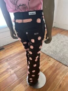 Daisy Pants Sewn on by Anna Herman 32 x 34 Buckle back