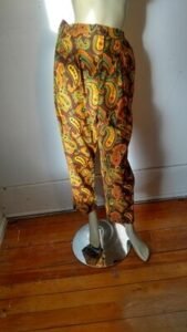 Womens Paisley Capris L USA 32" W
