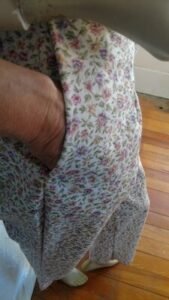 Womens high Waisted Pants with Flowers   w 27"