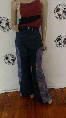 Womens bells Jeans 31 X 32  wide leg 