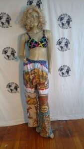 Kangaroo Calendar Pants L 32"